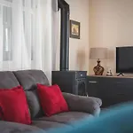 Elite Luxury Ómodosz