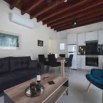 Elite Luxury Ómodosz